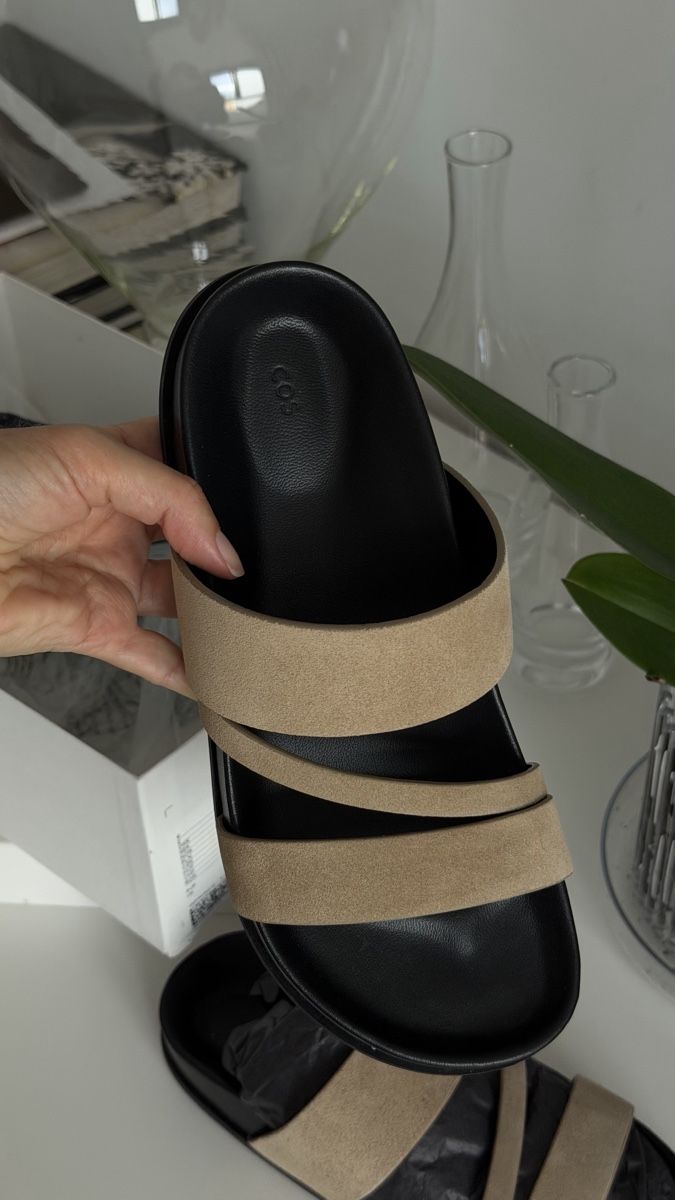 Cos Scarpe da donna: Cos leather sandals  – Nuovo e nell'imballaggio originale da Paradiso venduto da viorea 2