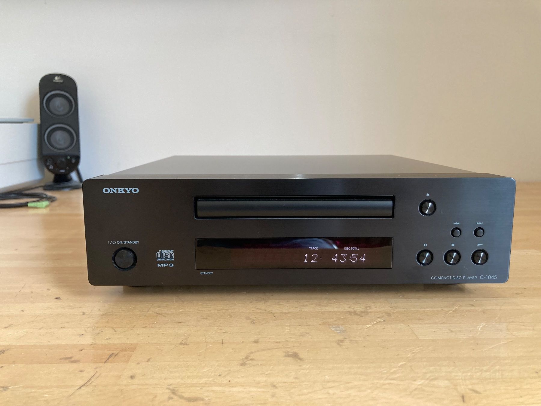 Onkyo Multimediaplayer & Streamer: Onkyo CD Player Model C-1045 – Gebraucht aus Aedermannsdorf von