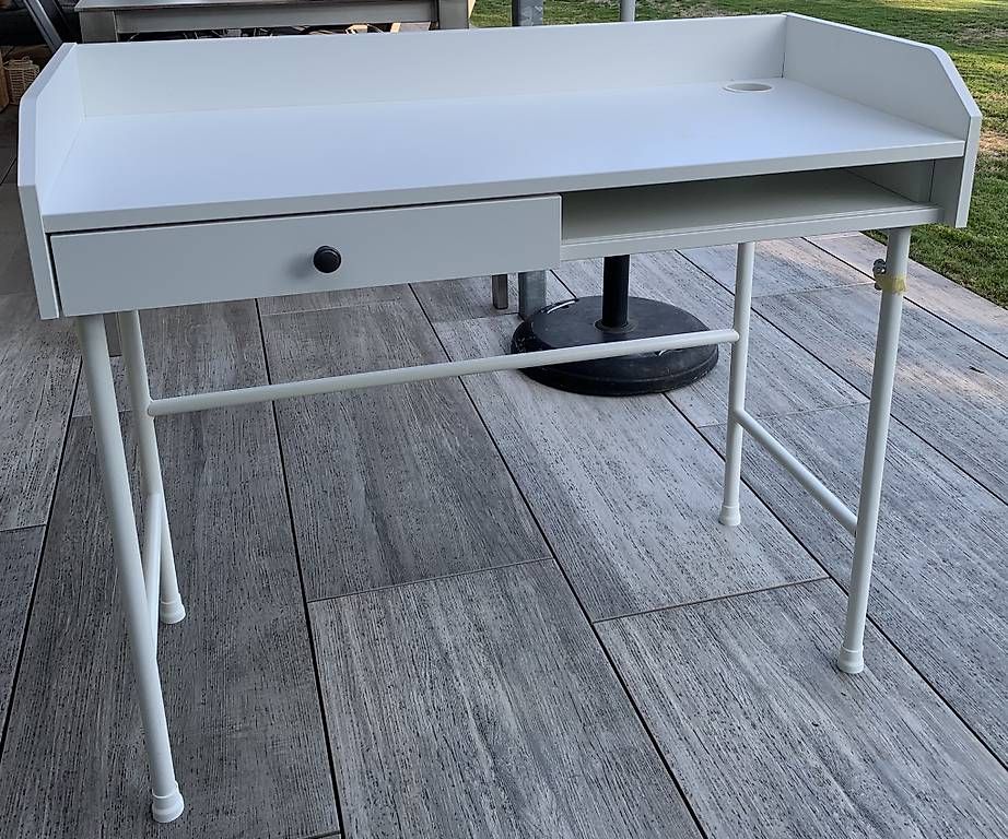 Schreibtische: Schreibtisch weiss – Gebraucht aus Marbach SG von dmk_xjq5 1
