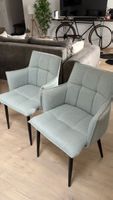 2 Sessel/Essstühle Mint-hellgrauem Stoff
