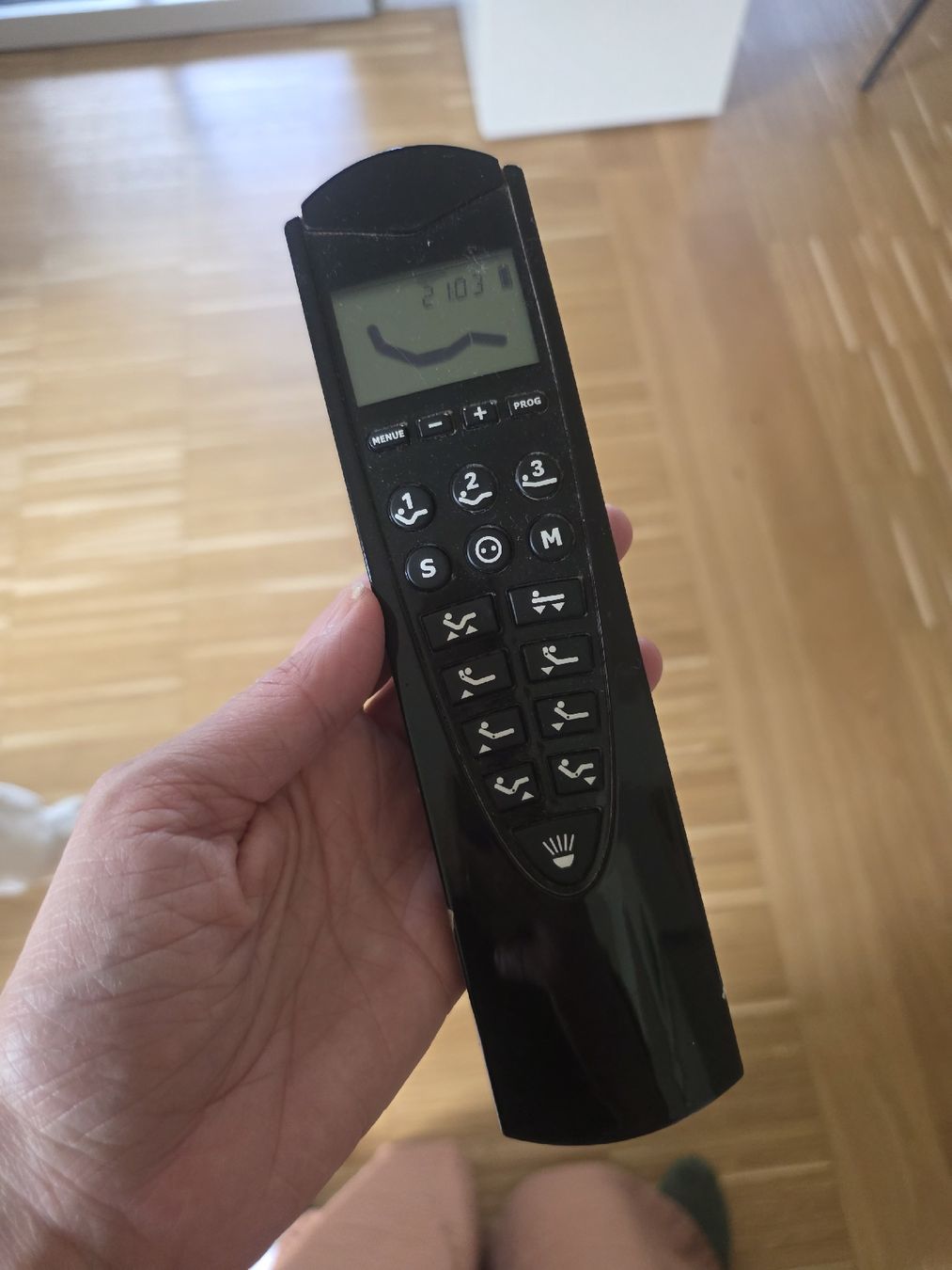 Letti: Einzelbett mit elektrischem Bettgestell – Usato da Münchwilen TG venduto da Faithprint 4