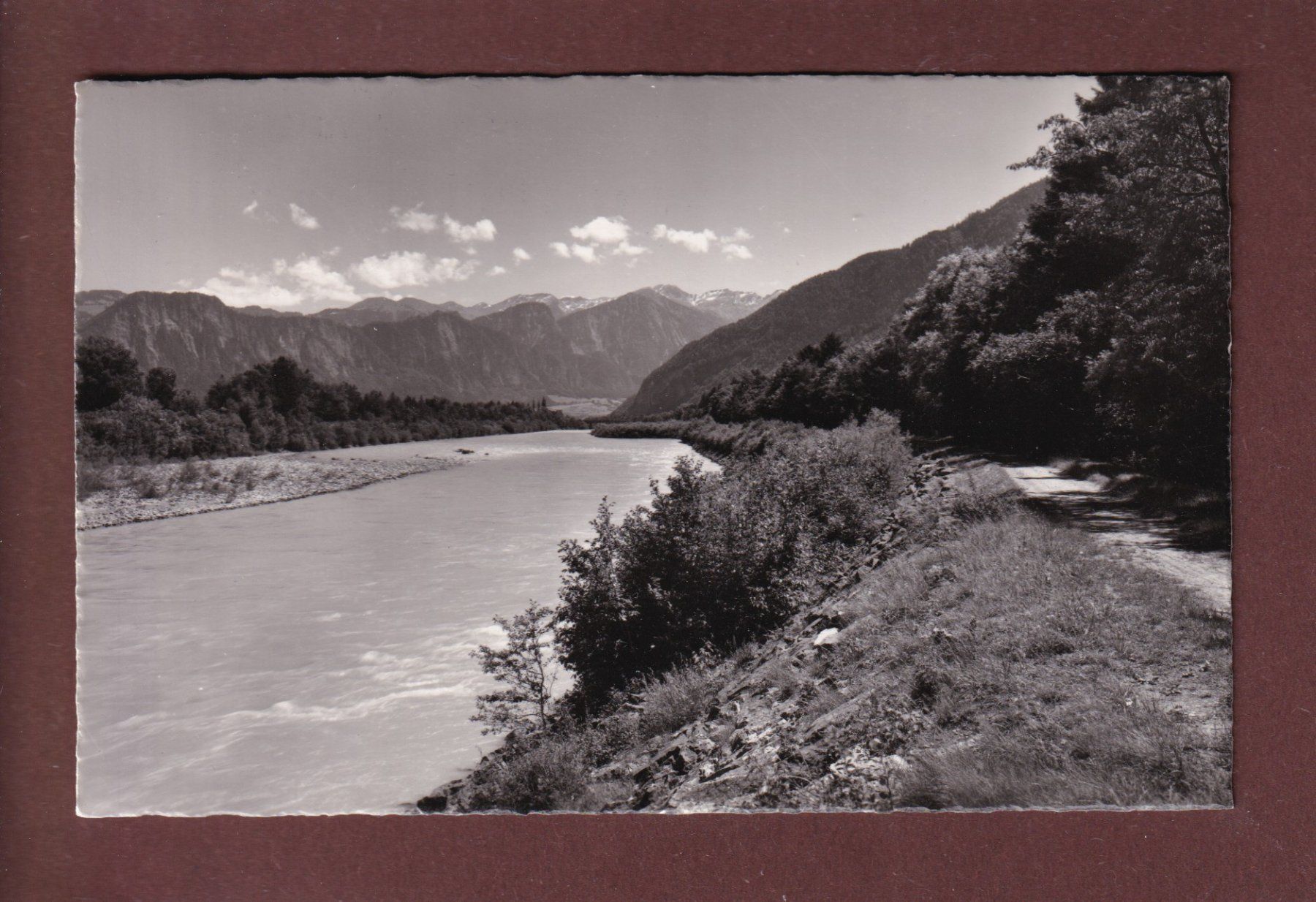 Cartoline postali: BAD RAGAZ - Am Rhein - 1953 – Usato da Pully venduto da nicecards