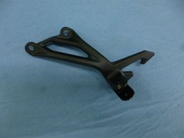 Kawasaki Z900 / 2020 Soziusfussrastenhalter links