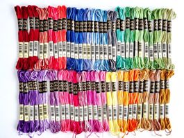 64 DMC Mouliné Spécial Multicolor Art 117 - LOSB2