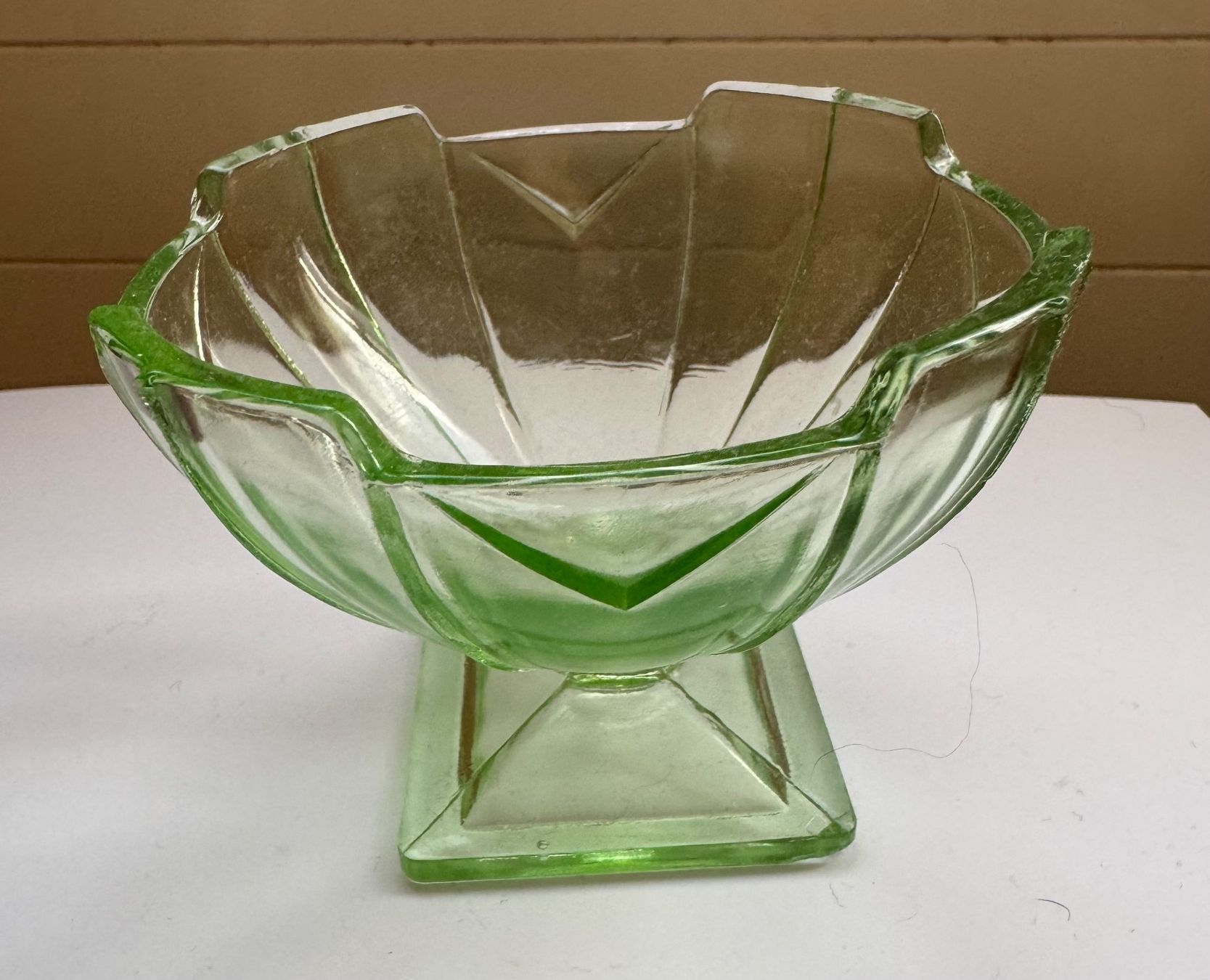 Bicchieri: Art Deco Schälchen grün Glas – Usato da Grabs venduto da Barbstucky 2