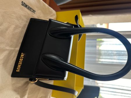 JACQUEMUS TASCHE