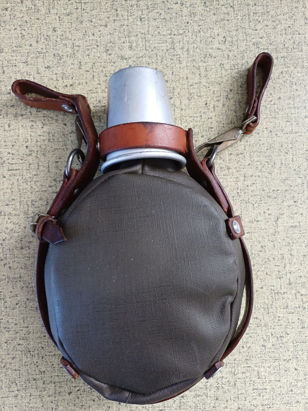 Schweizer Armee Ausrüstung & Ersatzteile: Schweizer Armeefeldflasche, 1971, Top Zustand! – Gebraucht aus Ebersecken von Napf08 1