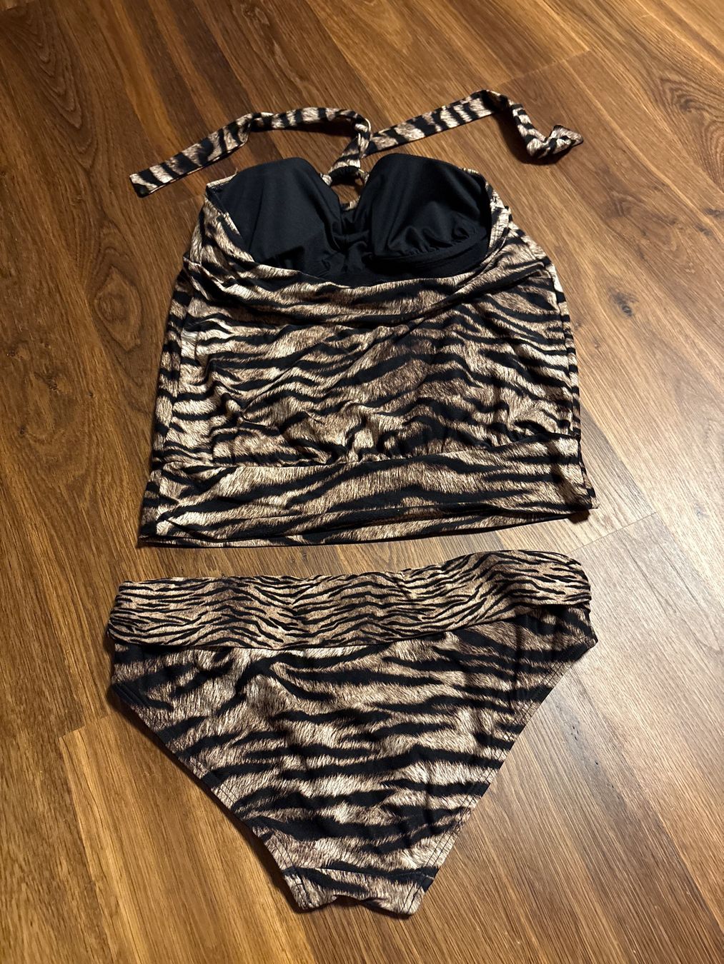 Michael Kors Costumi da bagno & Bikini: Michael Kors Tankini Gr S/M Tiger-Muster – Nuovo (secondo la descrizione) da Richterswil venduto da ZueriLake2 1
