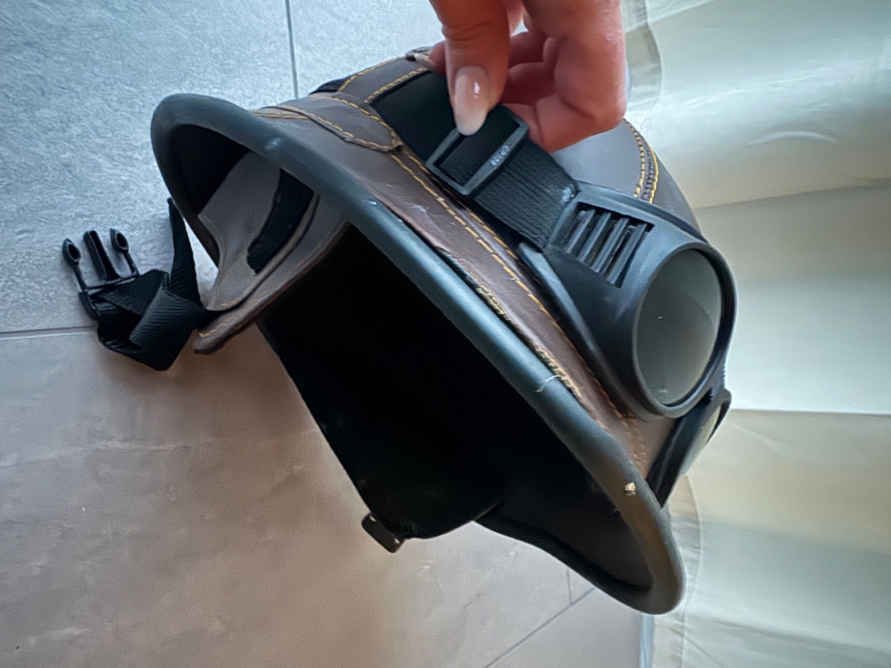 Costumi: Retro Pilotenhelm mit Brille, Grösse M – Usato da Brülisau venduto da san_d8f2