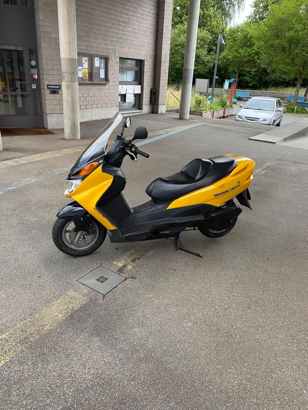 Suzuki Scooter: Suzuki Burgman UH125 – Usato da Köniz venduto da ante.co 4