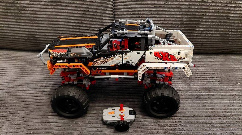 Lego Kit di costruzioni: LEGO Technic 4x4 Crawler 9398 – Usato da Eschlikon TG venduto da Sepp19