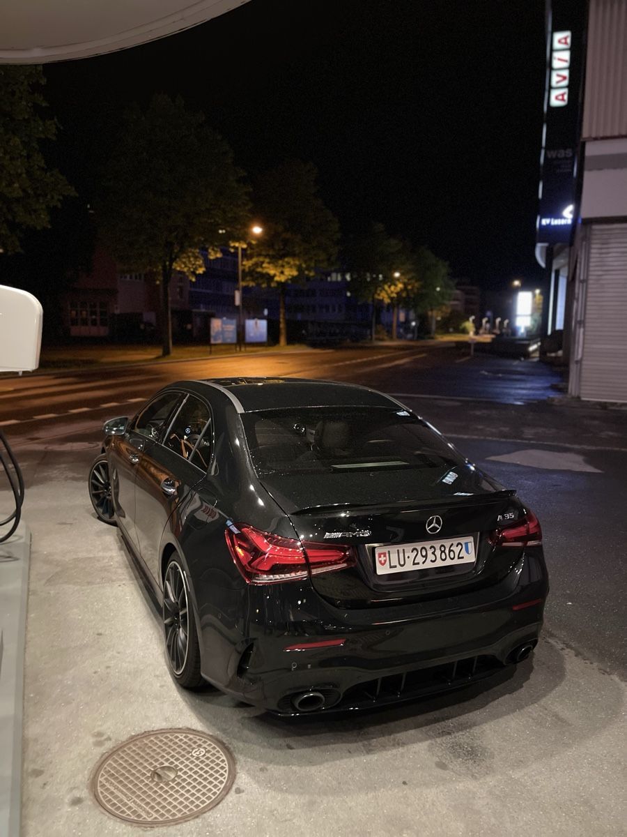 Mercedes-Benz Automobili: Mercedes A35 Amg Limousine – Nuovo (secondo la descrizione) da Luzern venduto da lil_zd5g 4