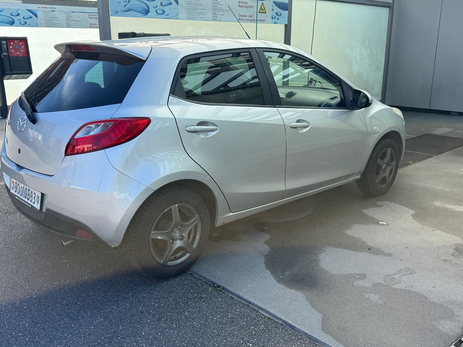 Mazda Autos: Mazda 2 1.3 2012 mit original Navigation – Gebraucht aus St.Gallen von nouah 5