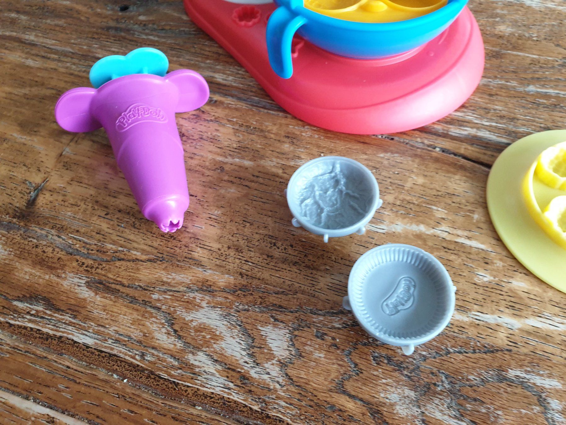 Play-Doh Materiale per modellare: Play-Doh Kitchen Creation, le robot pâtissier – Usato da Fribourg venduto da fripons 4