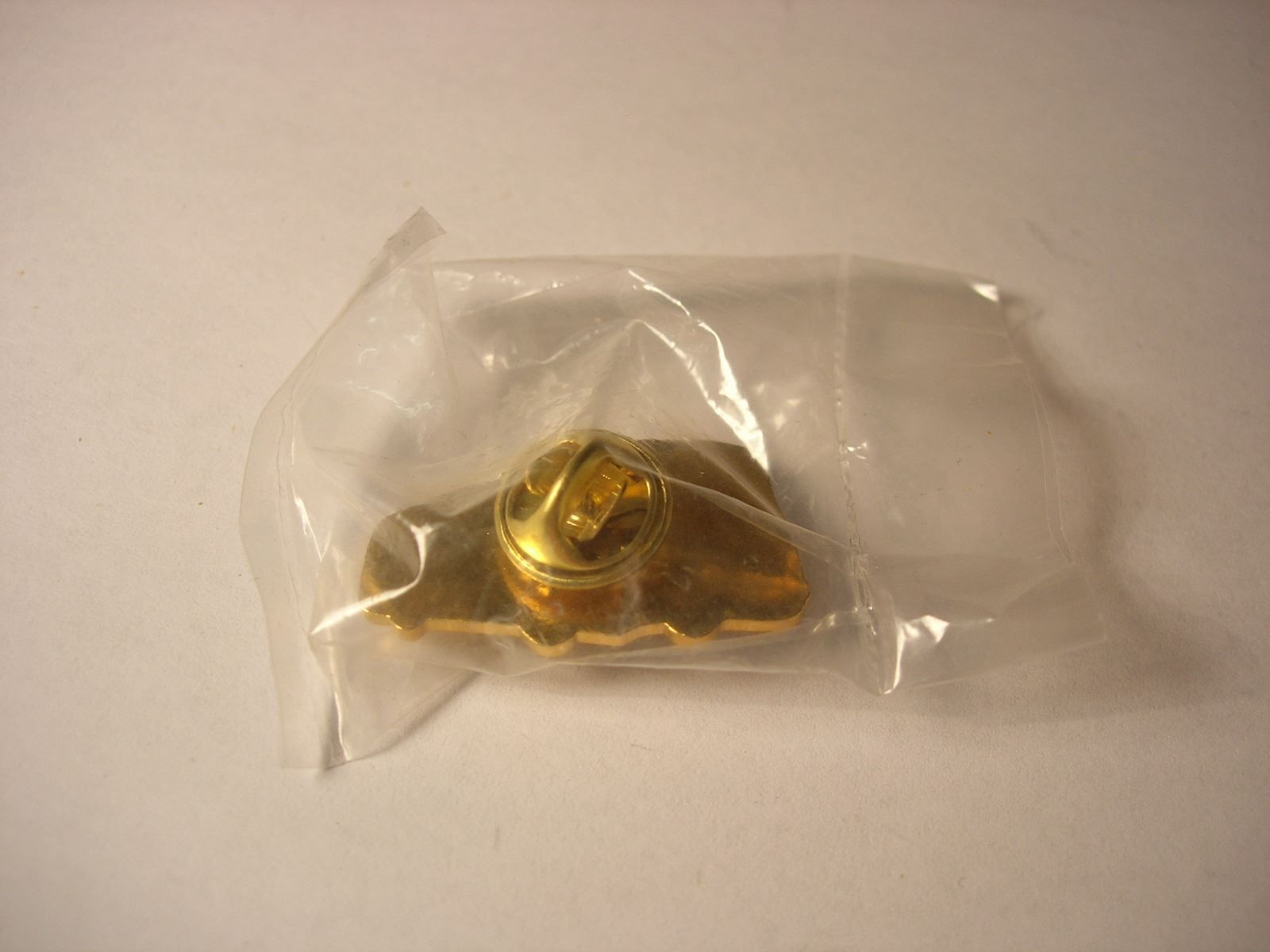 Placchette & Badge: Postauto Pin #2 – Nuovo e nell'imballaggio originale da Hornussen venduto da Corvette- 2