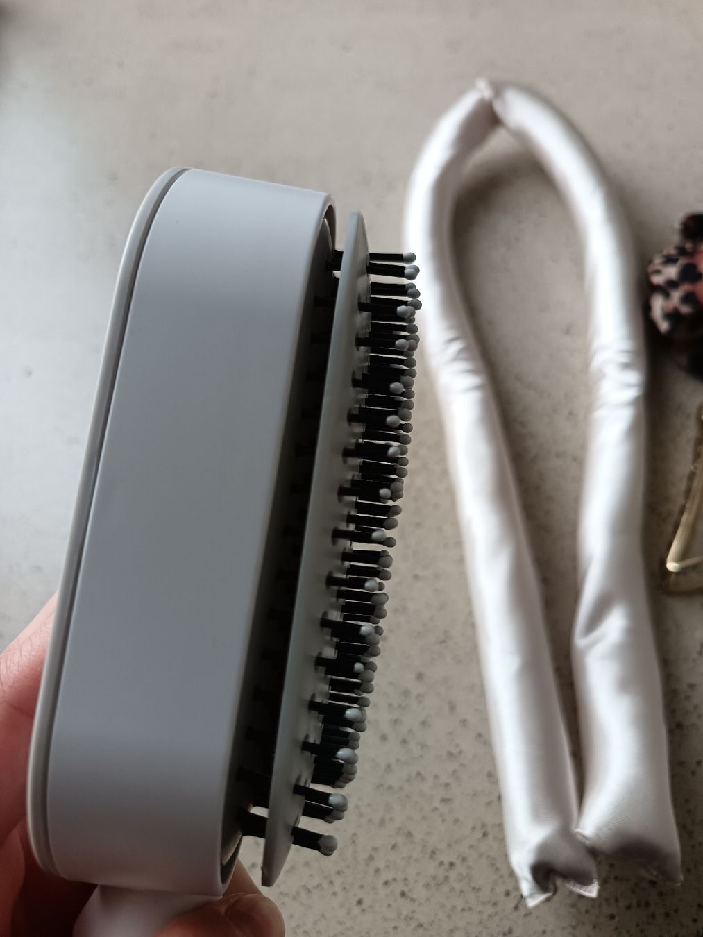 Accessoires pour cheveux: Haarpflege Set – D'occasion à Montlingen par Akitoichiro 1