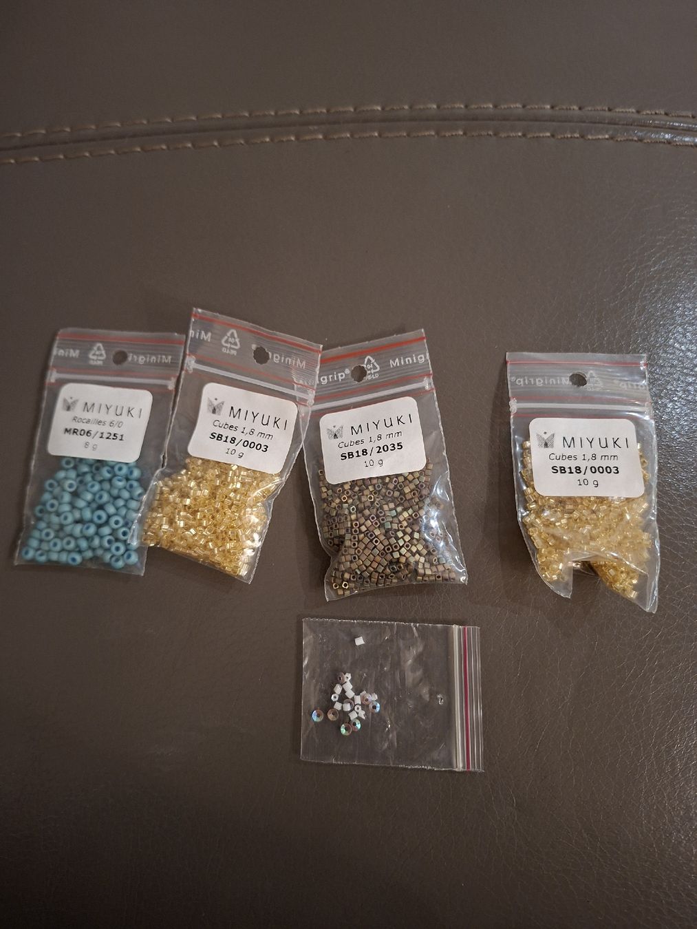 Perle (finte): Lot de perles Miyuki, rocailles – Nuovo e nell'imballaggio originale da Vevey venduto da Manatee29