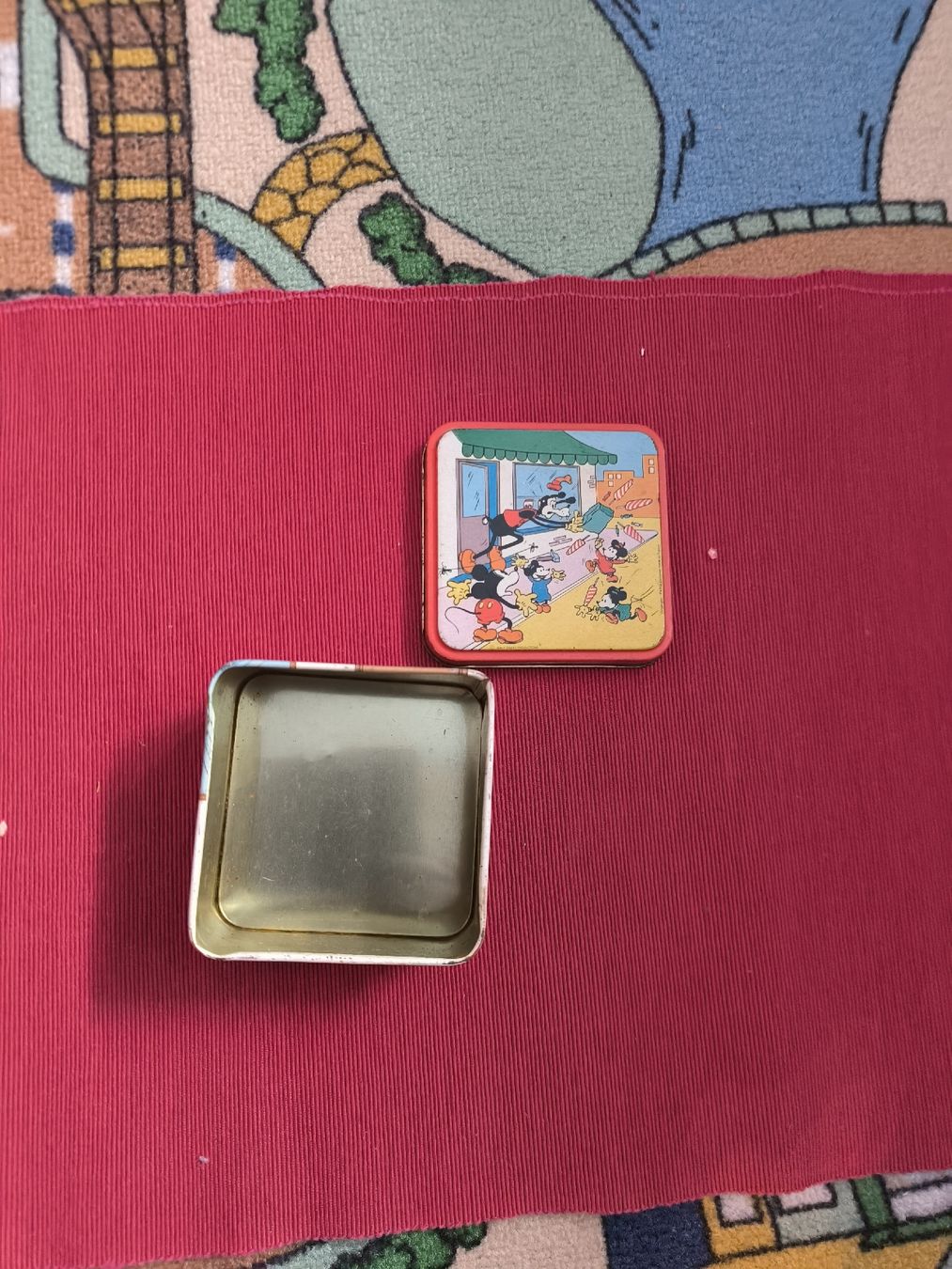 Fumetti: 2 Vintage Disney Mickey Maus Blechdosen – Usato da Zürich venduto da protea59 1