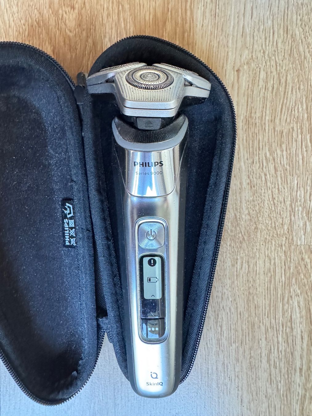 Philips Rasoi & Lamette da barba: Philips Shaver Series 9000 – Usato da Zürich venduto da die_zb6r