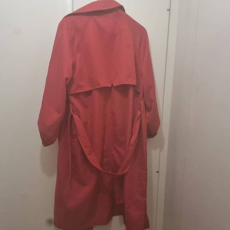 Roter Trenchcoat Chicorée Gr. L