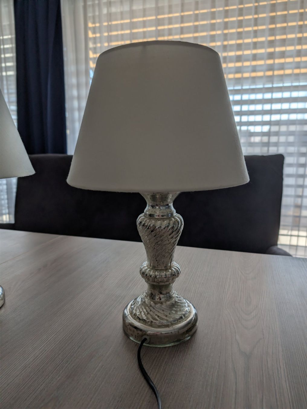 Loberon Lampes: 2x Loberon Tischlampe Hazel – D'occasion à Bremgarten AG par SvenR79 2