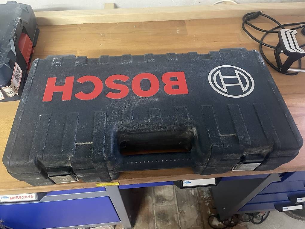 Bosch Seghe: Bosch Professional GSA 1300 PCE – Usato da Basel venduto da louiskahn 1