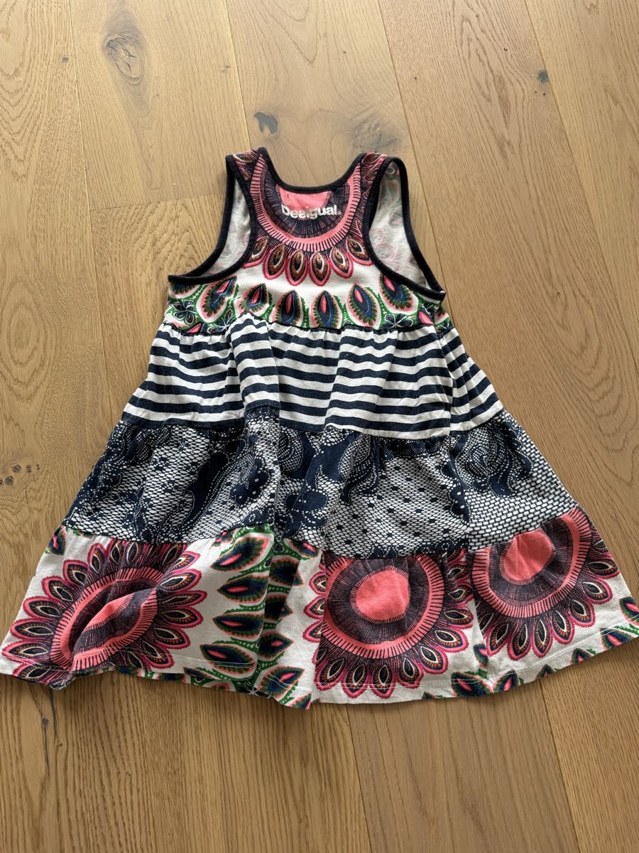 Desigual Vestiti & Gonne: Desigual Kleid Mädchen 5j. – Usato da Brunnen venduto da Martina.frei 2