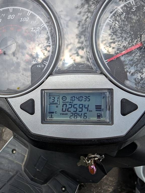 Strasse: Vengo Logik 125 mit Topbox – Gebraucht aus Bern von lin_2zyn 3