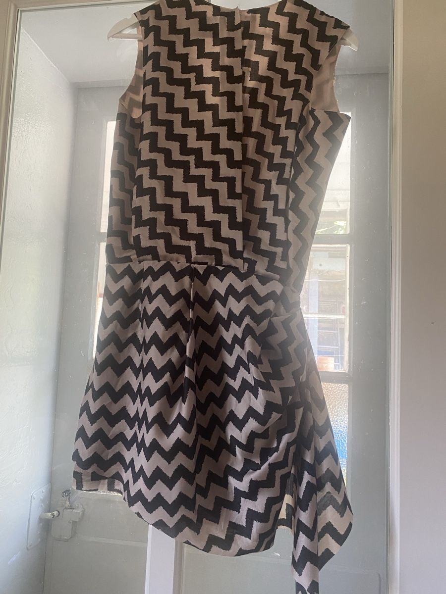 Acne Studios Kleider: Acne Kleid beige schwarz Grösse 36 gebraucht – Gebraucht aus Baden von swiss-alps 2