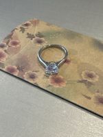Schöner stylischer Solitär, Modeschmuck, ca 20 mm