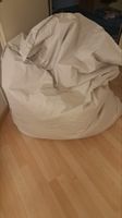 Sitzsack weiss, wasserfester Bezug, ca. 1.7 m x 1.3 m