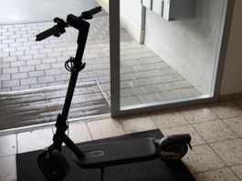E-Scooter 30kmh Ohne ladekabel