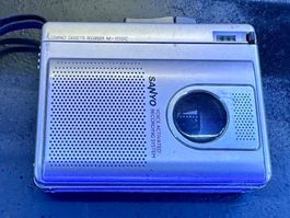 Sanyo M-1110C – Vintage Kassettenrecorder / Diktiergerät