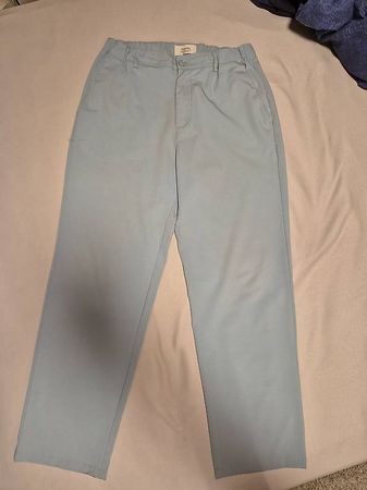 Sommerliche Bershka Stoffhose Gr. M