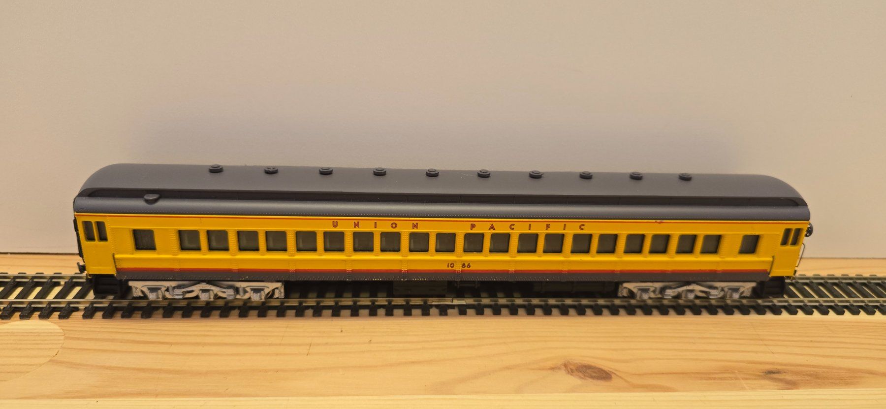 Spectrum Modellini di ferrovie: Bachmann Spectrum H0 Union Pacific Pullman Heavyweight – Usato da Büsserach venduto da ModellbahnDepot 1