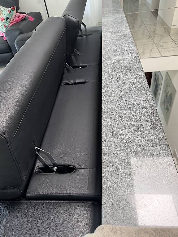 Divani: Joop 2er Sofa schwarzes Leder – Usato da Horgen venduto da Jaromir6 2