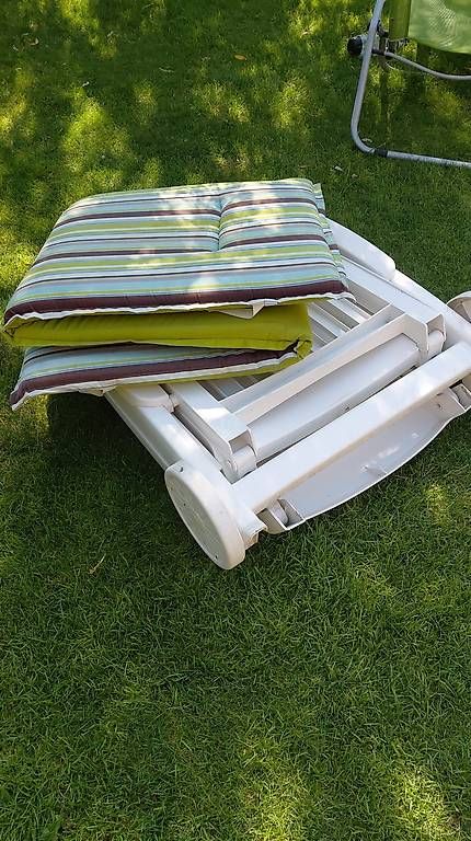 Chaises longues: Liegestuhl mit Kissen – D'occasion à Thun par Lexu4444 3