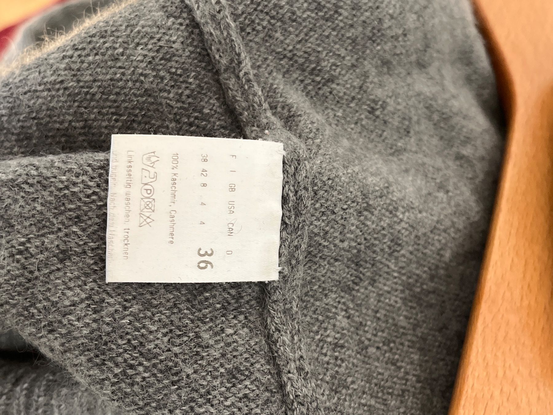 Maglioni & Felpe: Strenesse Gabriele Strehle Rollkragenpullover Grau S – Nuovo (secondo la descrizione) da Zürich venduto da Leoniemarcia 2
