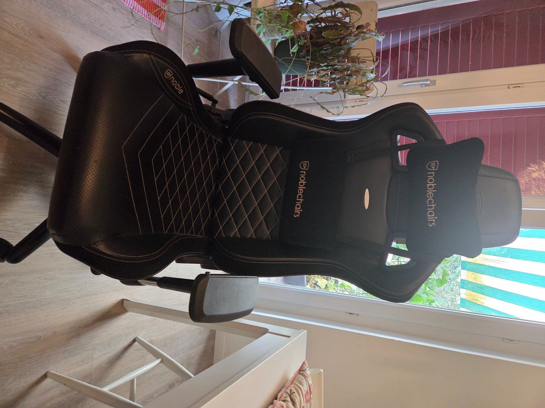 Noblechairs Sedie: Gaming Stuhl gebraucht wie NEU – Usato da Baar venduto da bac_9rcr 4