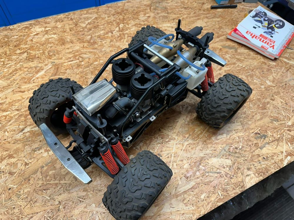 4WD Kyosho Giga Crusher Dual Force (2 Motoren) Kaufen auf Ricardo