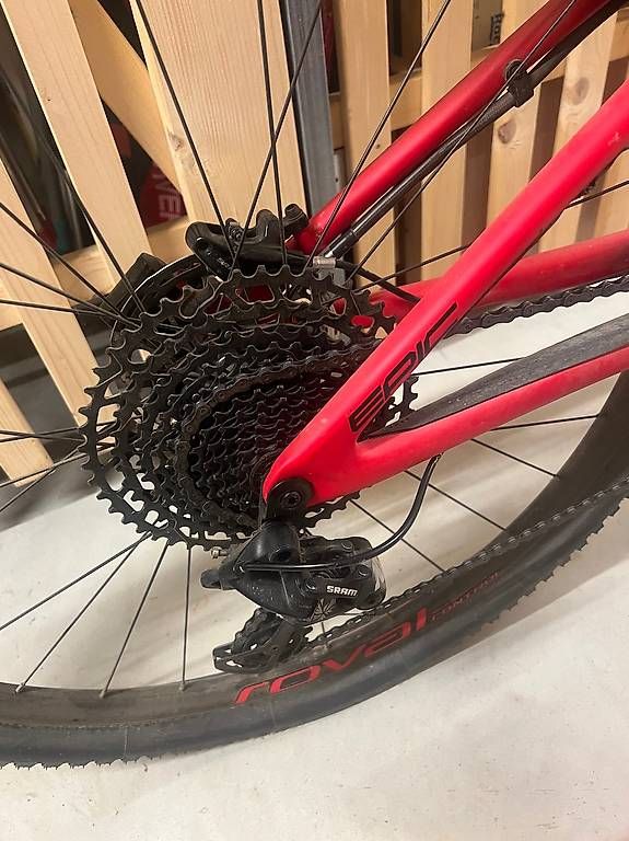 Specialized Biciclette: Velo VTT carbone – Usato da Chavornay venduto da pri_9d9m 3