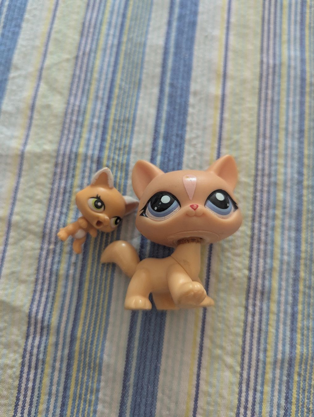 Littlest Pet Shop Giocattoli: littlest pet shop Katze mit baby – Usato da Kloten venduto da sop_zxc9