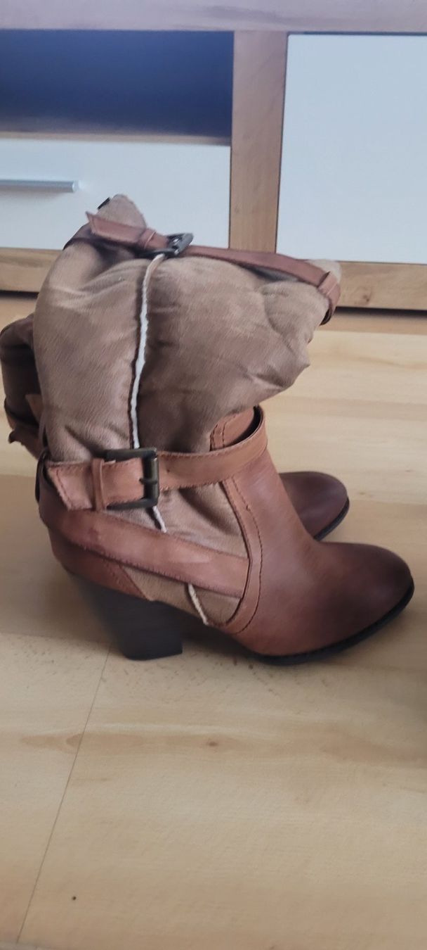 Scarpe da donna: Satz von Dammenstiefel Gr.40 – Nuovo (secondo la descrizione) da Schöfflisdorf venduto da CrRG21 6