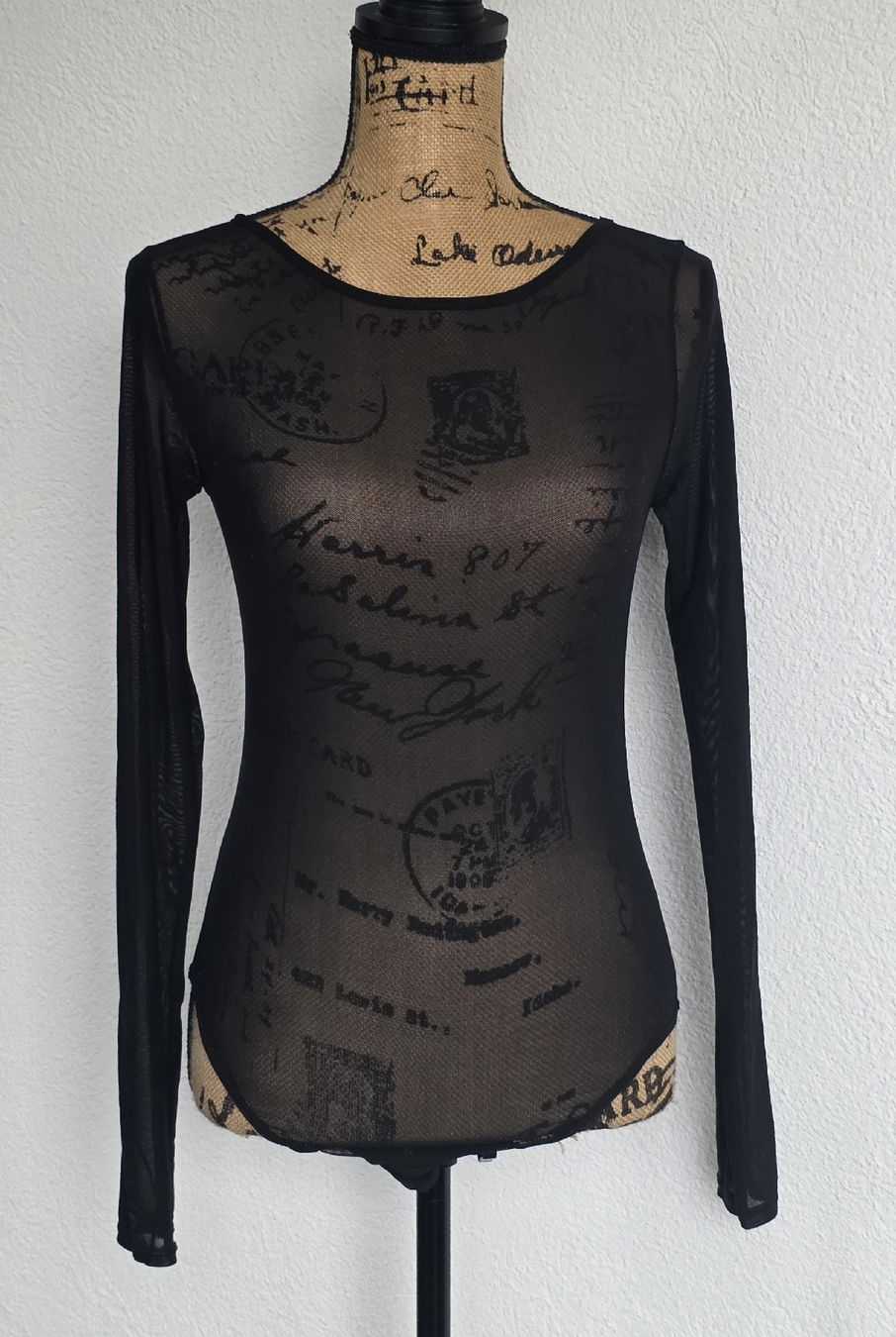 Top: PrettyLittleThing Body, Schwarz, Gr. 36 – Usato da Rheinsulz venduto da Gilea