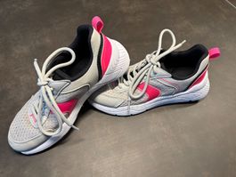 Mädchen Turnschuhe, Grösse 35, Top Zustand!