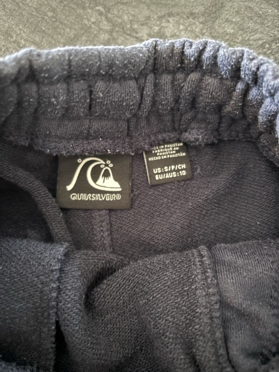 Quiksilver Pantaloni: Short Quiksilver garçon, taille 10 ans – Usato da Sion venduto da tchana77 2