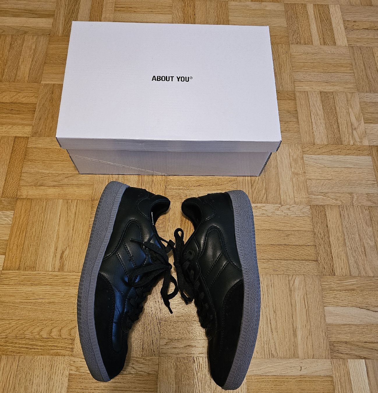 Scarpe da donna: About You Damen-Sneaker Gr. 39 – Nuovo (secondo la descrizione) da Neuenegg venduto da butterfly898 4