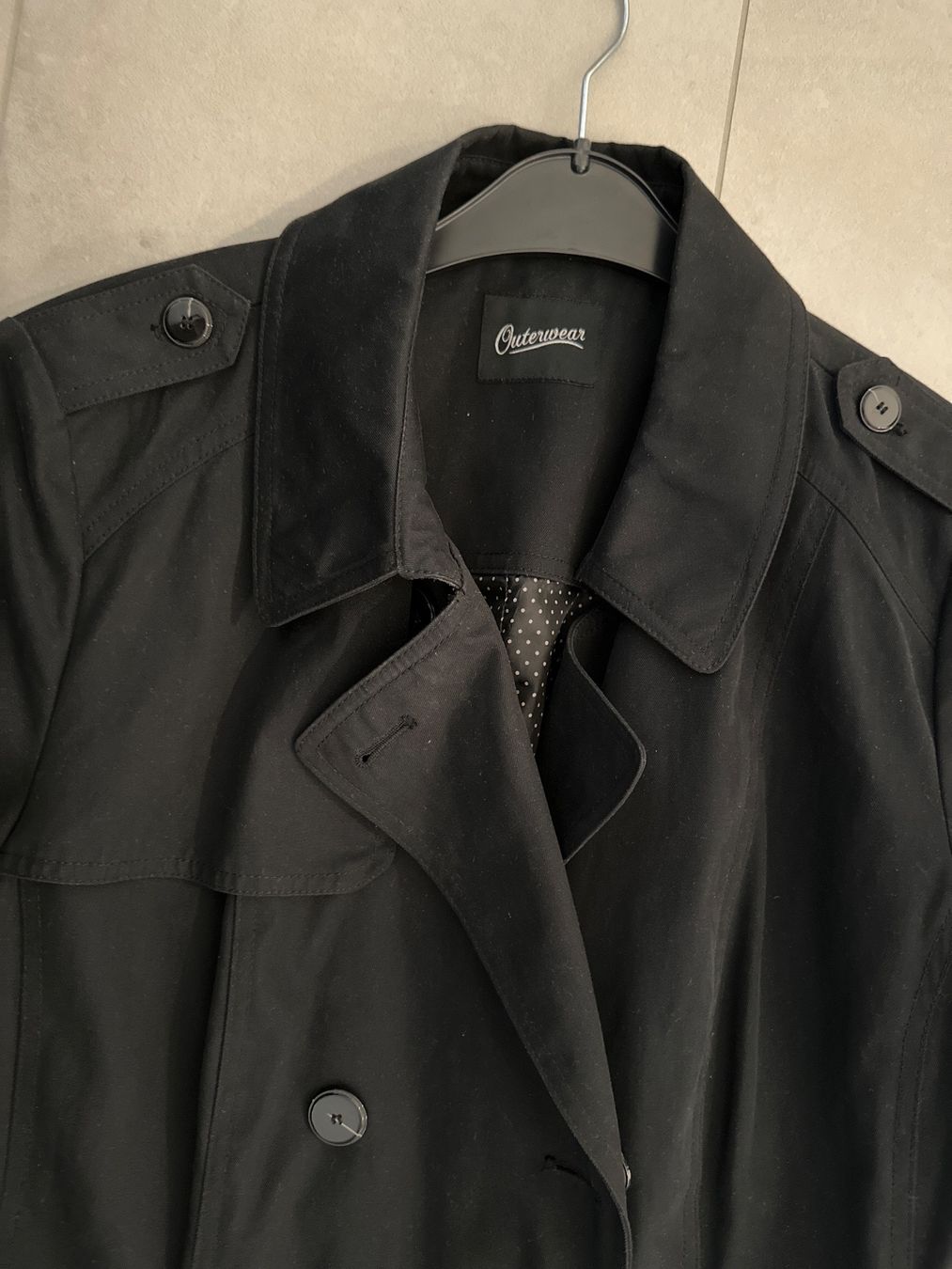 Mäntel: Damen Trenchcoat schwarz – Gebraucht aus Zug von Hehe 1