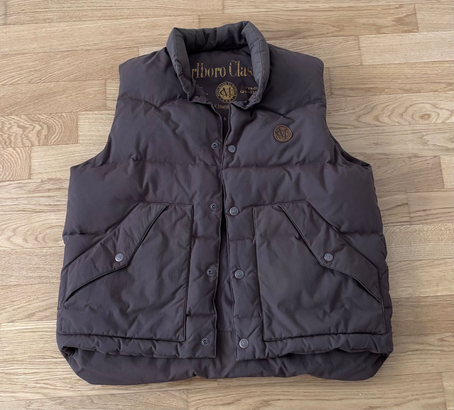 Marlboro Gilet & Giacche: Marlboro Classics Brown Vest (M) – Usato da Cham venduto da Merdek123