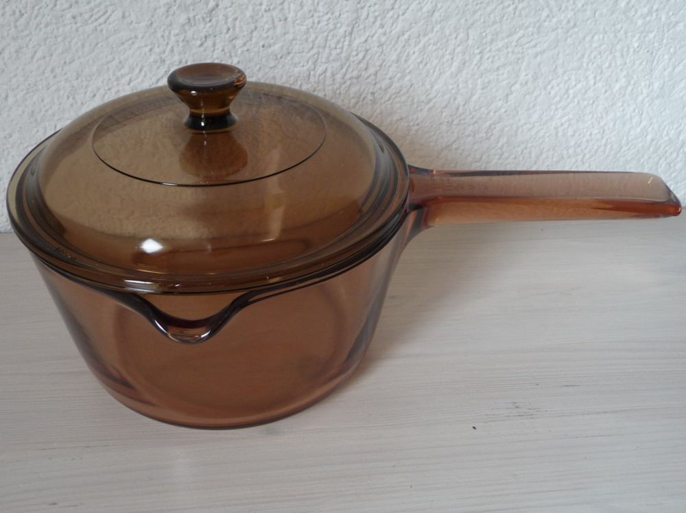 Ancienne Casserole En Verre fumé, Corning Vision, Bec Verseur